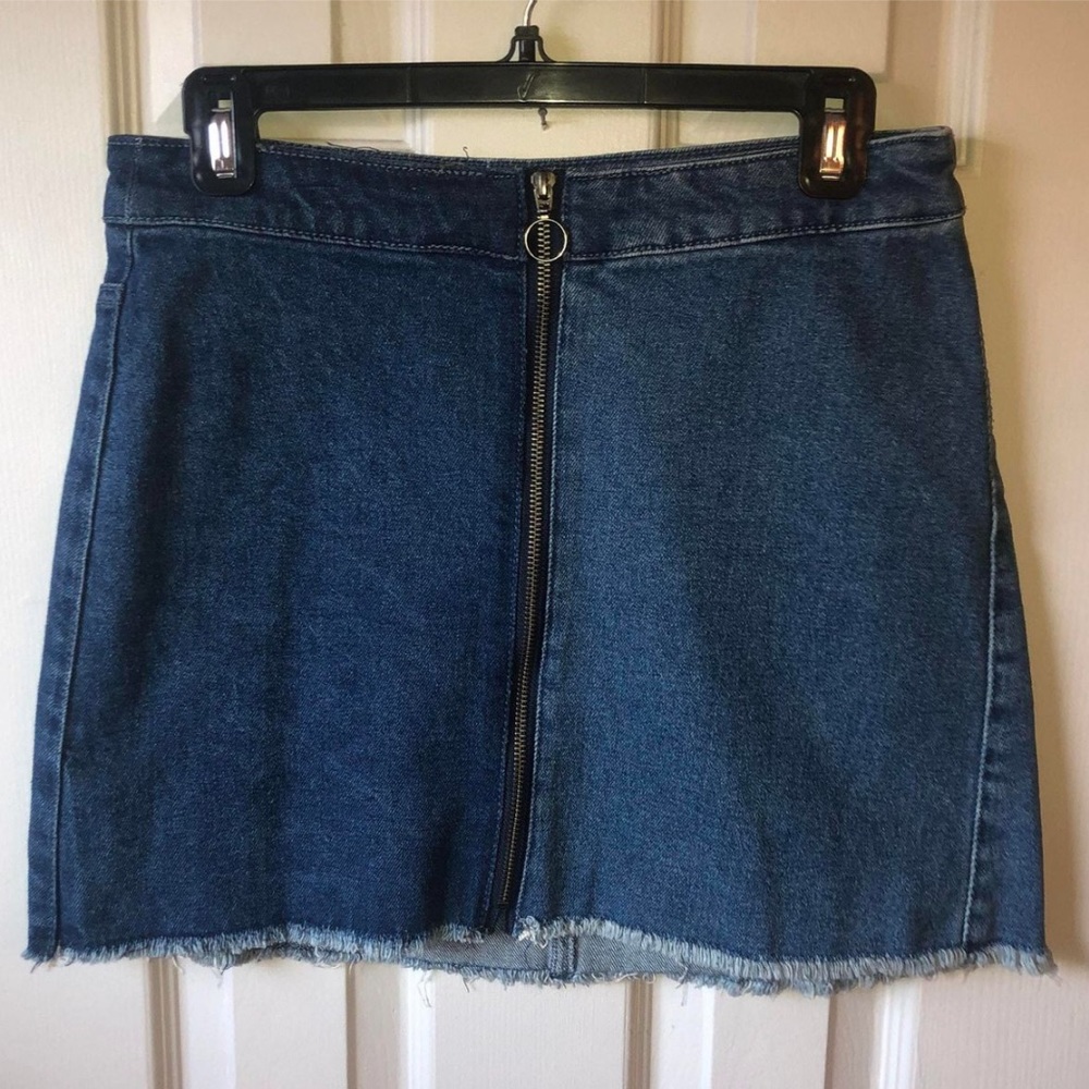 Wild Fable Two-Toned From Zip Jean Skirt